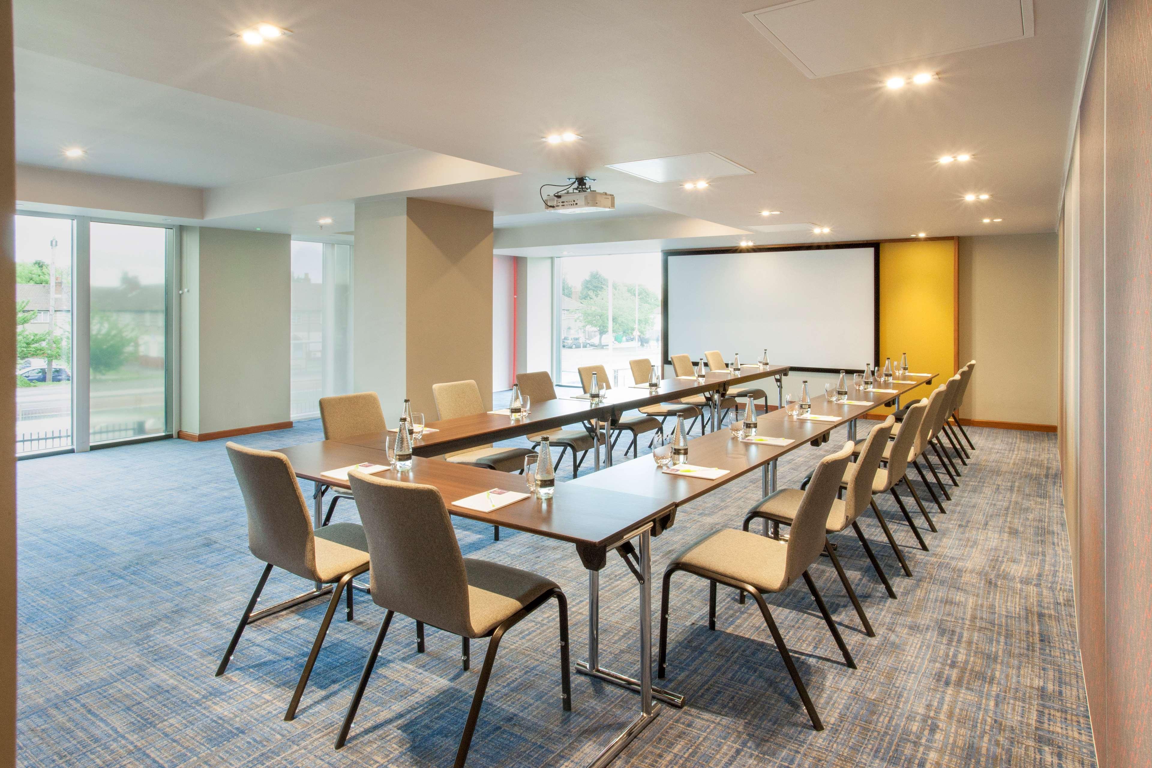 Hyatt Place West London Hayes Hillingdon Esterno foto