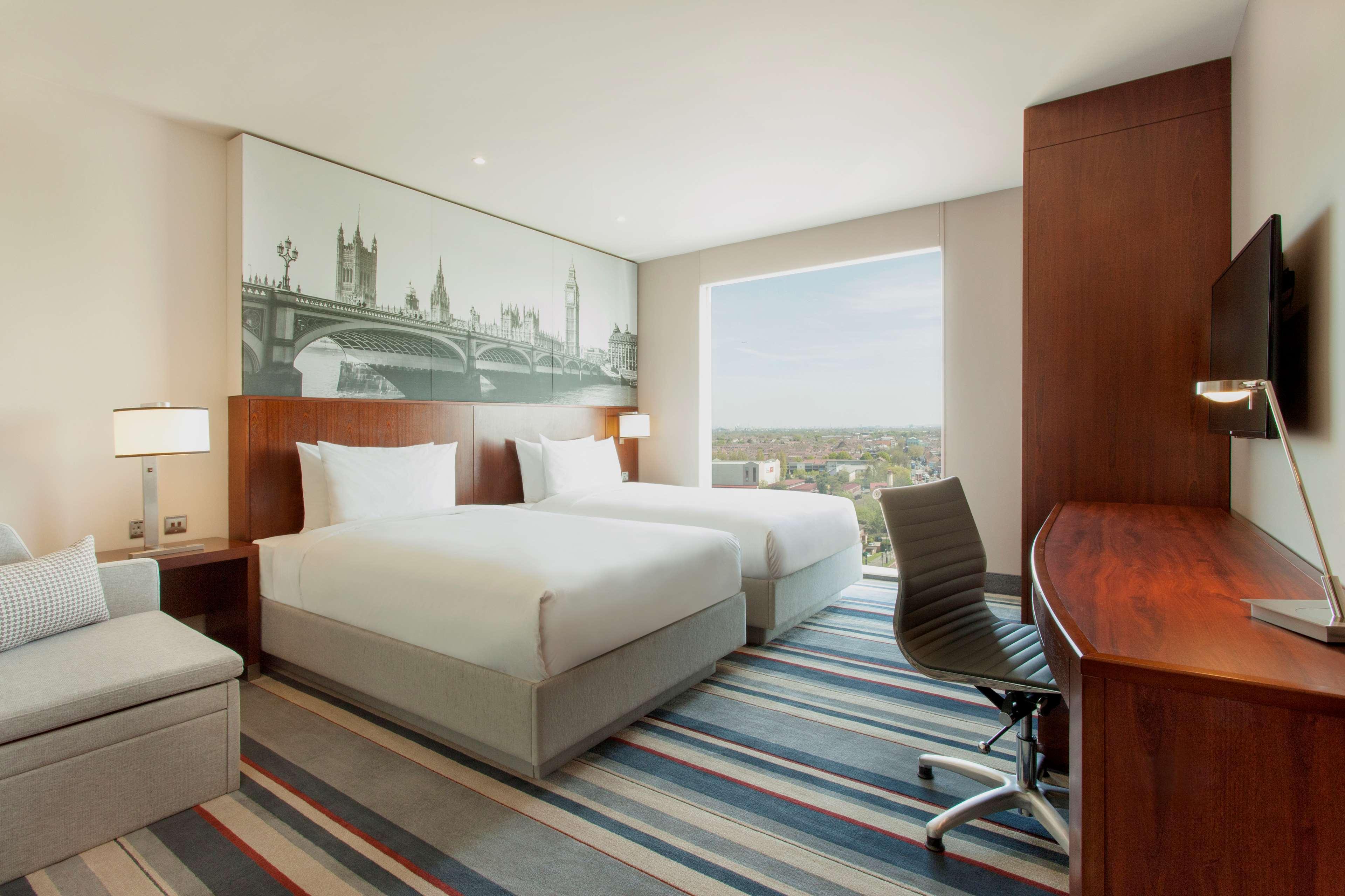 Hyatt Place West London Hayes Hillingdon Esterno foto