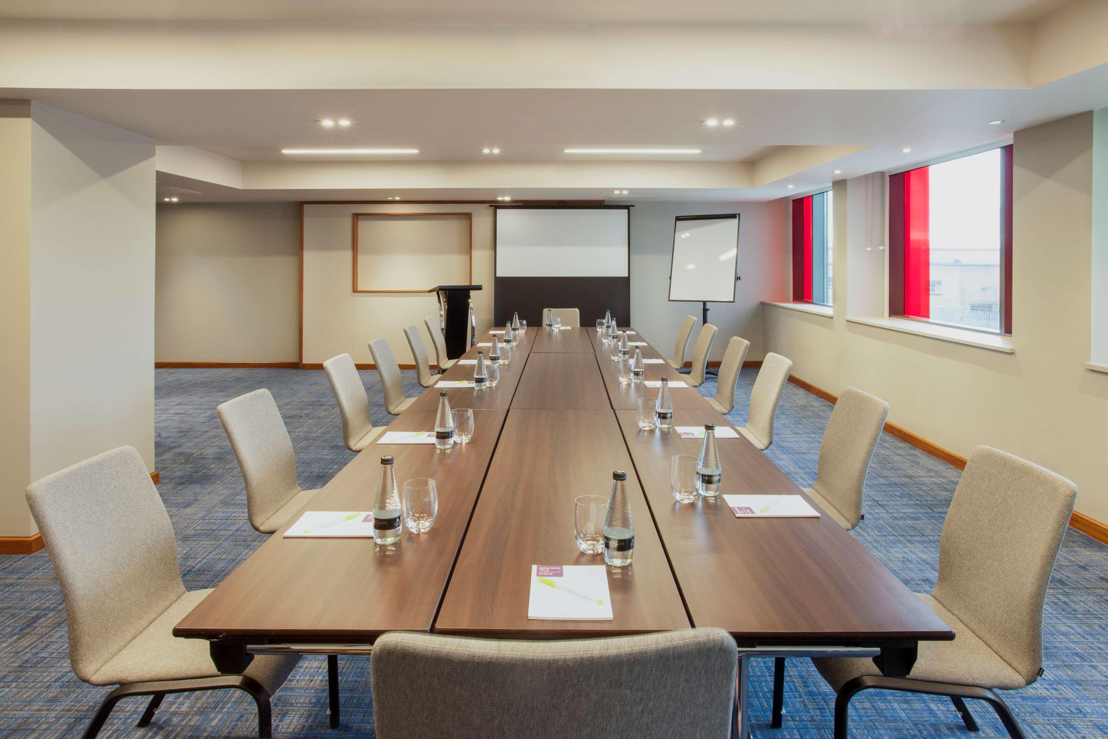 Hyatt Place West London Hayes Hillingdon Esterno foto